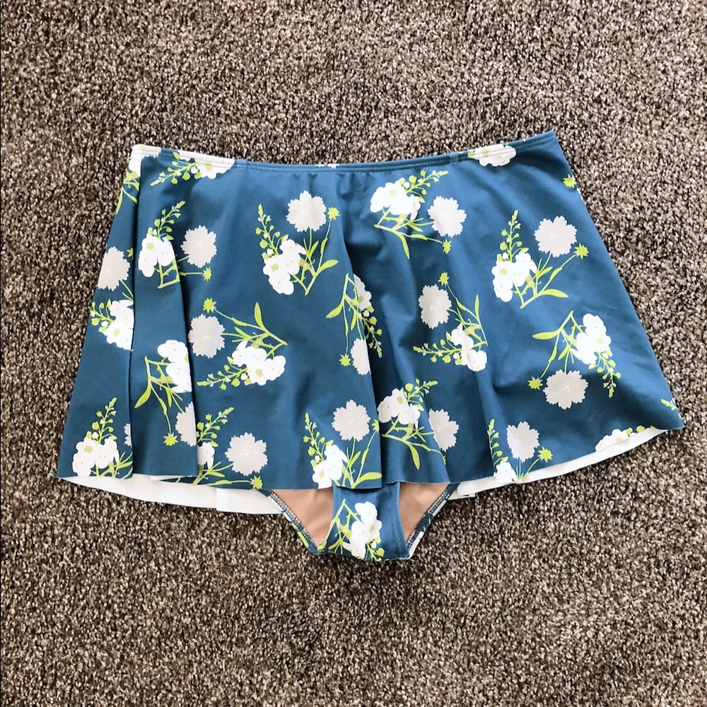 Kortni Jeane Skirt